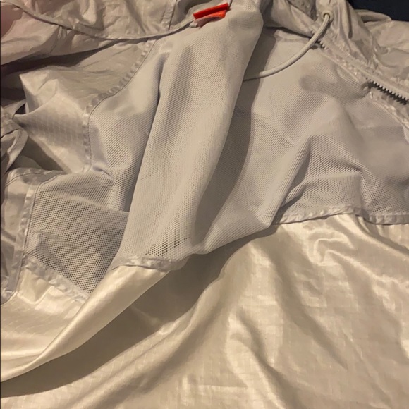 Nike windbreaker size xl in women - Picture 2 of 5